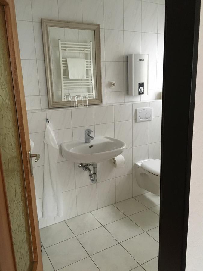 Hotel- Restaurant Kerzan'S Dortmund Eksteriør billede
