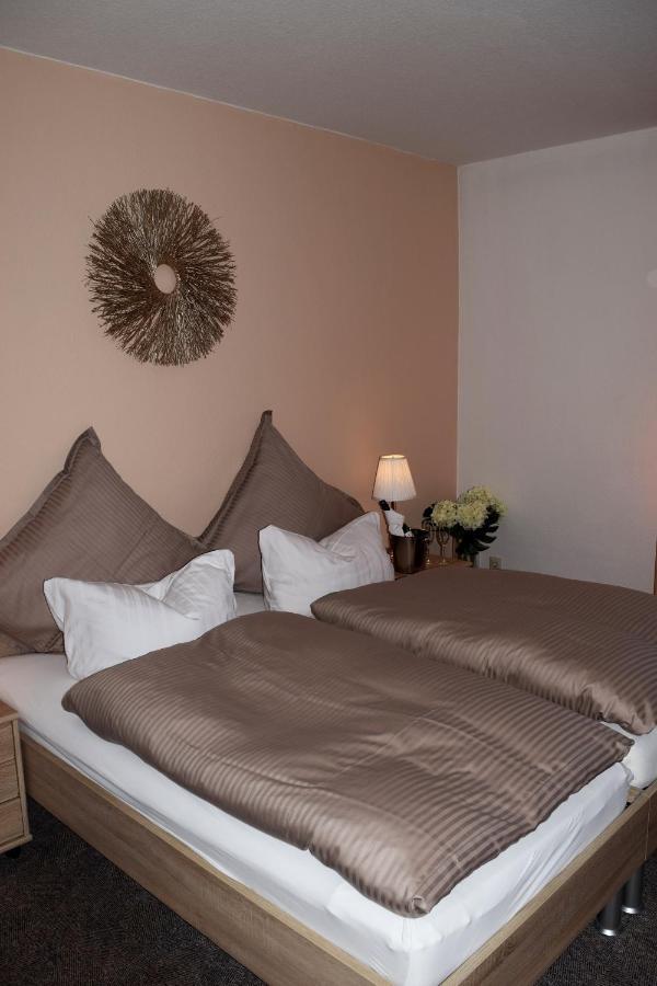Hotel- Restaurant Kerzan'S Dortmund Eksteriør billede